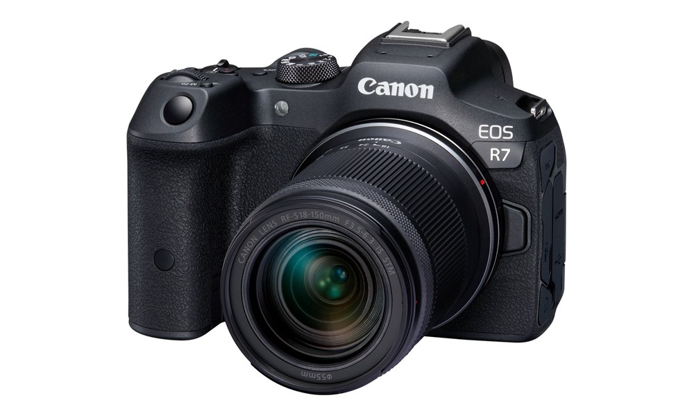 Canon EOS R7 18-150 camera 5137C040AA